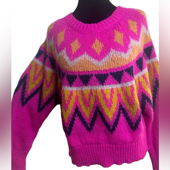 brand: a. new day pink sweater, with print, size: L - Picture 2 of 9